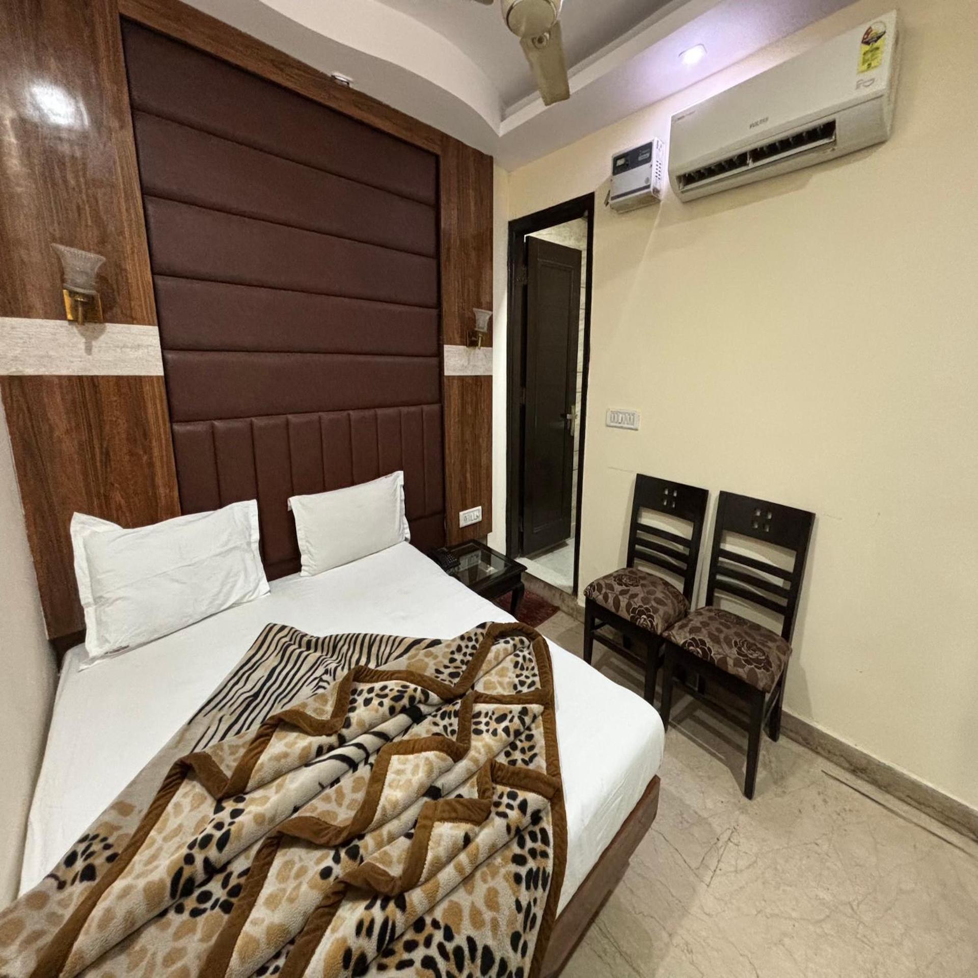 Hotel Pk International Near By New Delhi Station I Couple Friendly Zimmer foto