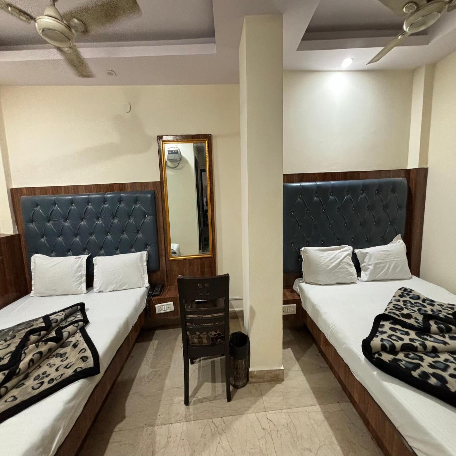 Hotel Pk International Near By New Delhi Station I Couple Friendly Zimmer foto
