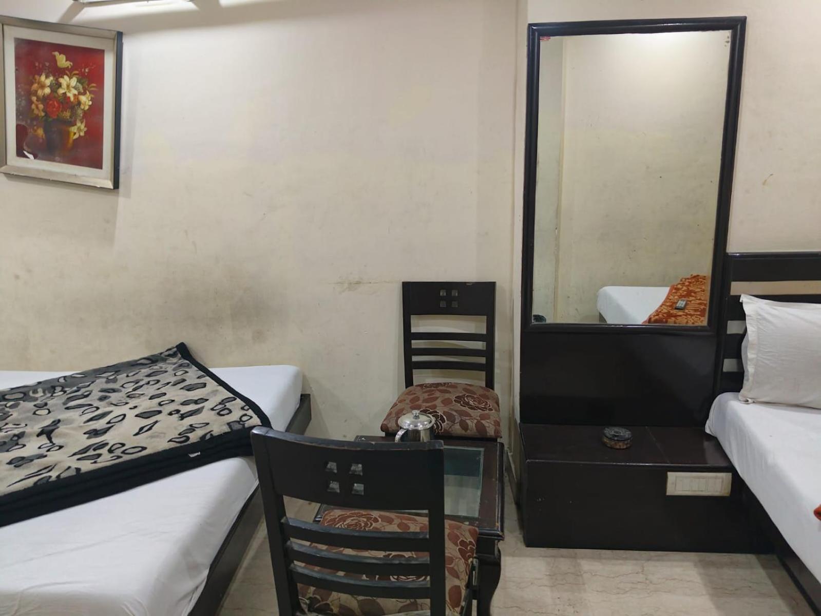 Hotel Pk International Near By New Delhi Station I Couple Friendly Exterior foto